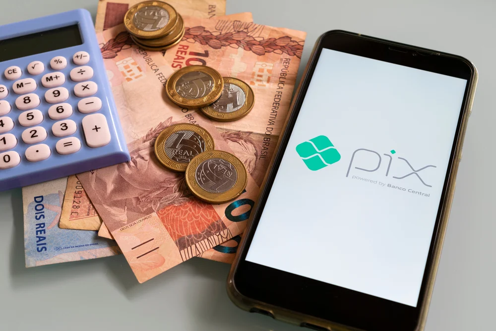Pix já é o meio de pagamento mais usado no Brasil